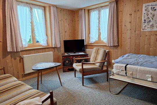 Wohnzimmer 2024.jpg